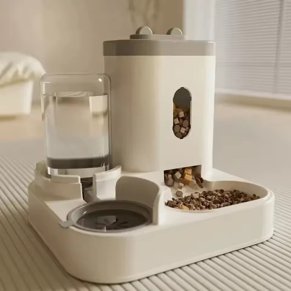 Distributeur d'eau et nourriture
